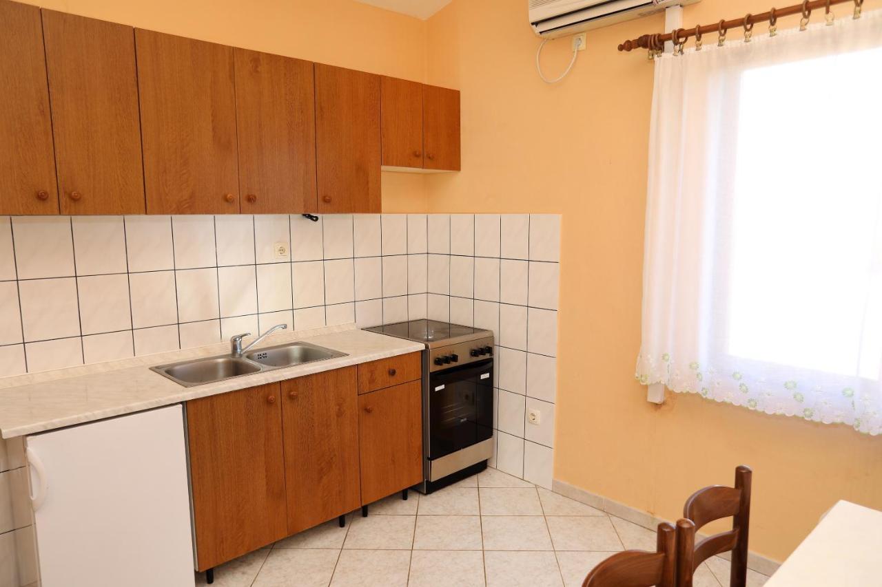 Apartman Gilan Seget Vranjica Eksteriør bilde
