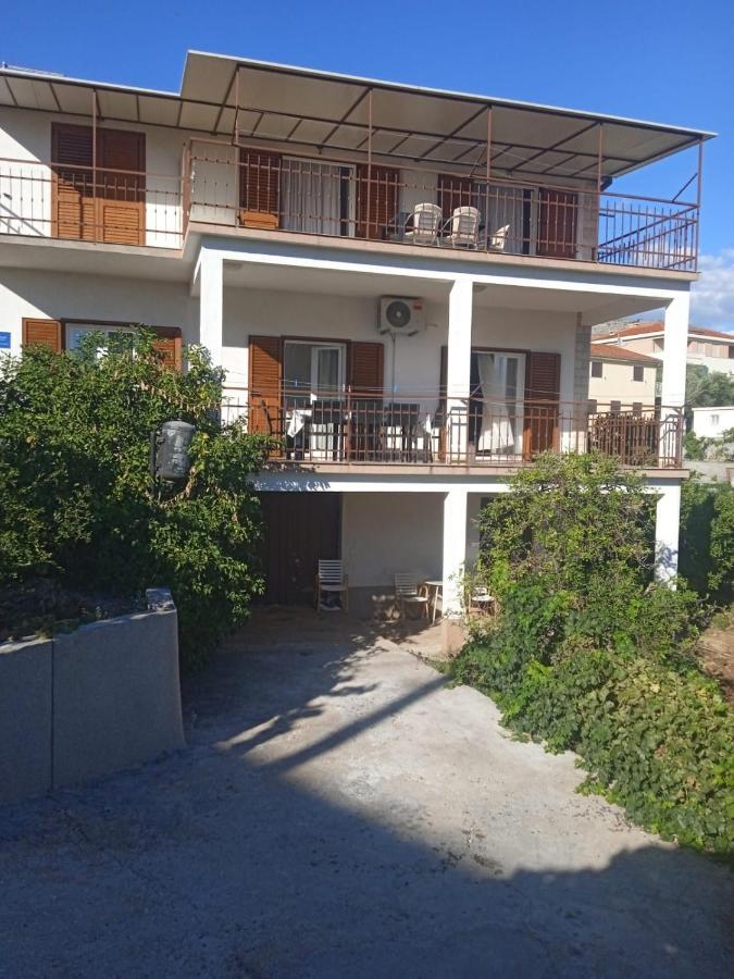 Apartman Gilan Seget Vranjica Eksteriør bilde